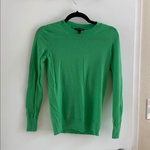 Banana Republic sweater-size S
In good condition